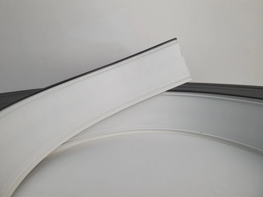 ملف القناة الألومنيوم الأسود J نوع طلاء غطاء ملف للاضطرابات الدقيقة اليد